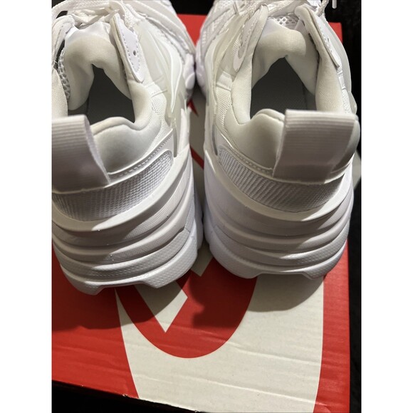 Size 9.5 Women Nike V2K Run White White Blanc/Blanc - Picture 6 of 9